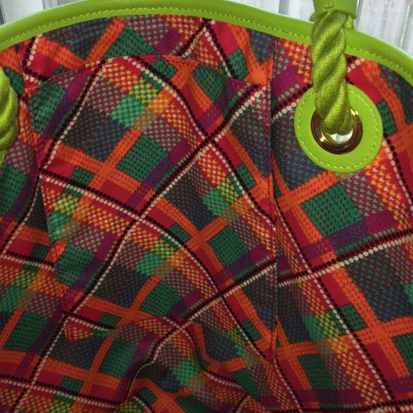 Vera Bradley Large Straw Tote - Picture 7 of 7